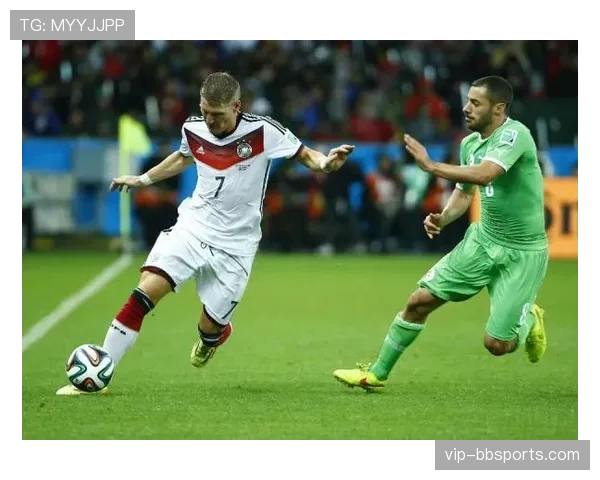 布赖代合作佩可夫进球战术分析 中路渗透配合打破密集防守